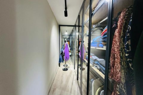 KARİZMA'DAN HAVUZLU ULTRA LÜX 4+1