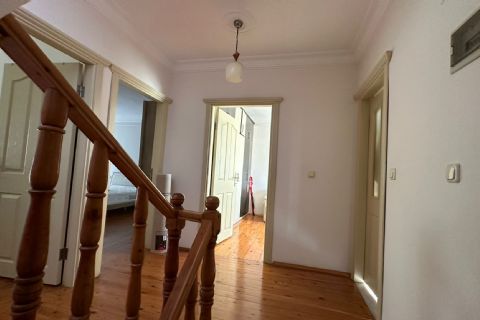 KARİZMA'DAN HAVUZLU VİLLA SİTE İÇİNDE 4+1 TRİPLEKS
