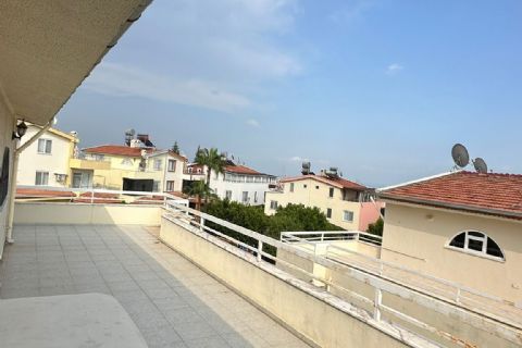 KARİZMA'DAN HAVUZLU VİLLA SİTE İÇİNDE 4+1 TRİPLEKS