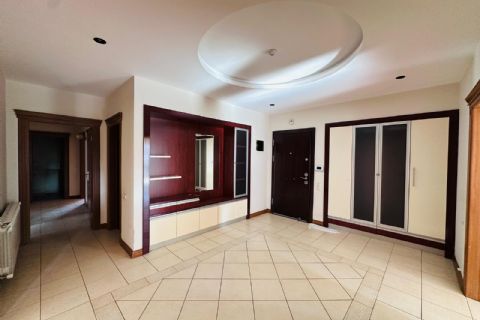 KARİZMA'DAN İKİ BLOKLU KOMBİLİ GENİŞ 4+1