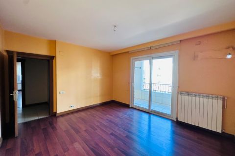 KARİZMA'DAN İKİ BLOKLU KOMBİLİ GENİŞ 4+1