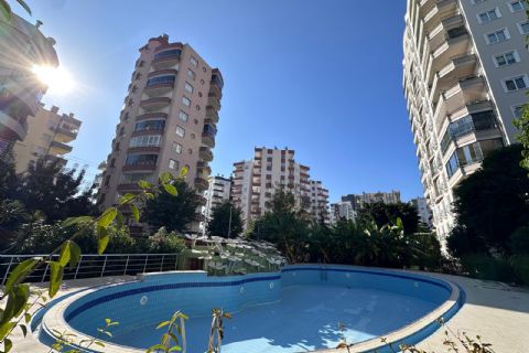 KARİZMA'DAN İKİ BLOKLU KOMBİLİ GENİŞ 4+1