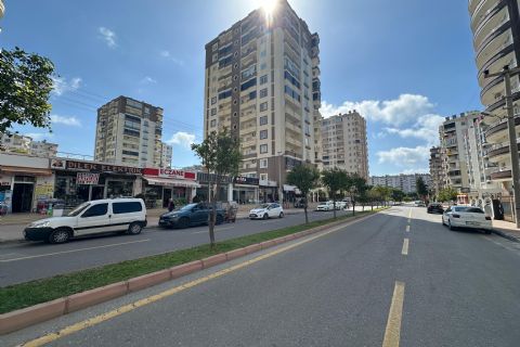 KARİZMA'DAN İŞLEK CADDE ÜSTÜ 100 M2 SATILIK DÜKKAN