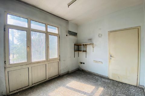 KARİZMA'DAN İSTİKLAL CADDESİNE CEPHELİ MERKEZİ KONUMDA 2+1 OFİS