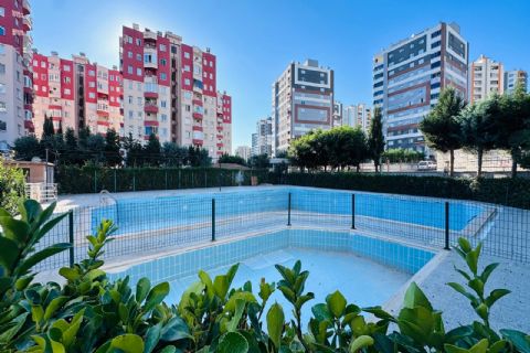 KARİZMA'DAN KÖŞE BAŞI HAVUZLU KOMBİLİ 5+1 TRİPLEKS VİLLA