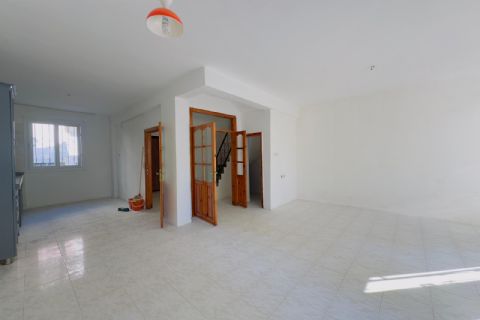 KARİZMA'DAN KÖŞE BAŞI HAVUZLU KOMBİLİ 5+1 TRİPLEKS VİLLA