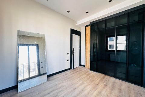 KARİZMA'DAN KUYULUKTA PRESTİJLİ SİTEDE YATAY MİMARİ 2+1