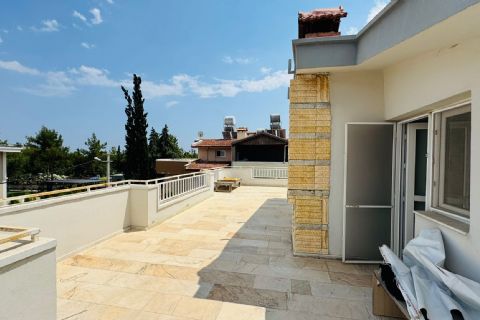 KARİZMA'DAN KUYULUKTA SİTE İÇERİSİNDE HAVUZLU TRİPLEKS VİLLA