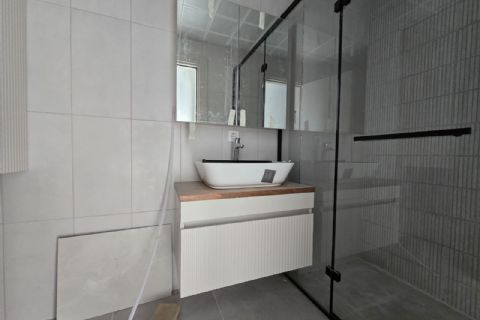 KARİZMA'DAN KUZEYKENT'TE  OTOBANA YAKIN DONANIMLI SİTE İÇİNDE 1+1