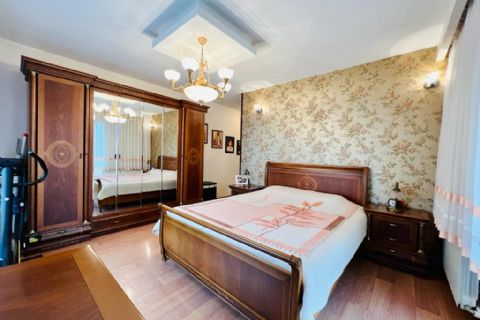KARİZMA'DAN LİMONLUKTA CEPHELERİ AÇIK GENİŞ HAVUZLU 4+1