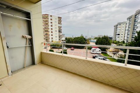 KARİZMA'DAN LİMONLUKTA CEPHELERİ AÇIK GENİŞ HAVUZLU 4+1