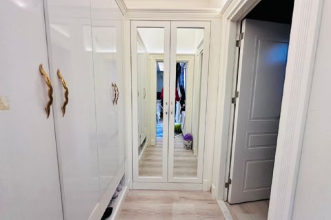 KARİZMA'DAN LÜX HAVUZLU GENİŞ OTURUMLU 5+1