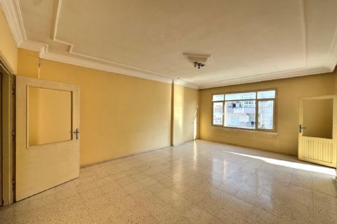 KARİZMA'DAN MEDİCAL HAS.KARŞISI ARA KAT CAZİP 3+1