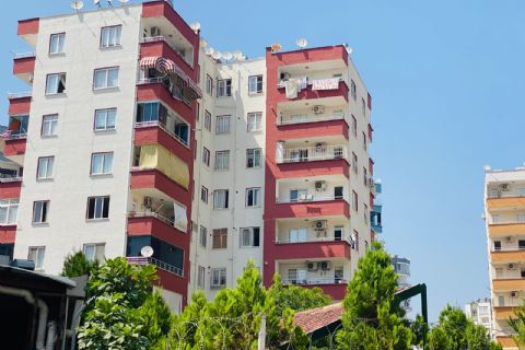 KARİZMA'DAN MENDERES MAH  CEPHELERİ AÇIK 3+1