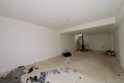 KARİZMA'DAN MENDERES MH DE MERKEZİ YOLA CEPHELİ  DÜKKAN