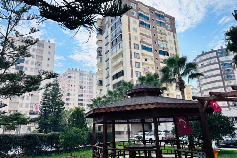 KARİZMA'DAN MENDERES 'TE GÜVENLİKLİ AQUA PARKLI GENİŞ 4+1