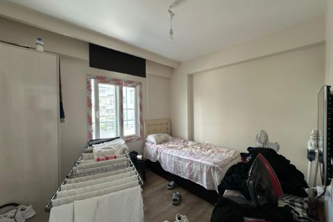 KARİZMA'DAN MENDERES'TE ANAYOLA KOMŞU TERASLI2+1 OFİS