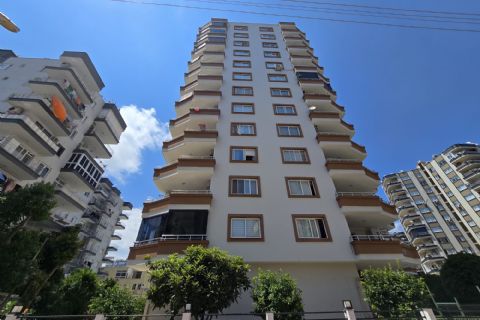 KARİZMA'DAN MENDERESTE SİTE İÇİ KOMBİLİ CAMBALKONLU GENİŞ 3+1