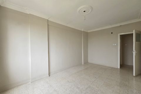 KARİZMA'DAN MENTEŞ'TE LÜKS SİTE İÇİ ARA KAT GENİŞ 4+1