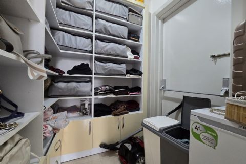 KARİZMA'DAN MENTEŞ'TE LÜKS SİTE İÇİ ARA KAT GENİŞ 4+1