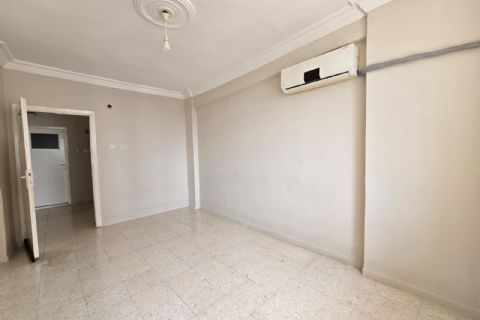 KARİZMA'DAN MENTEŞ'TE LÜKS SİTE İÇİ ARA KAT GENİŞ 4+1