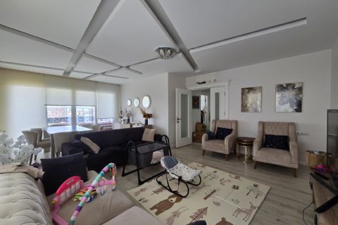 KARİZMA'DAN MENTEŞ'TE LÜKS SİTE İÇİ ARA KAT GENİŞ 4+1