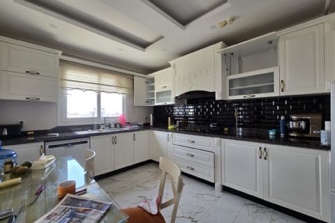 KARİZMA'DAN MENTEŞ'TE LÜKS SİTE İÇİ ARA KAT GENİŞ 4+1