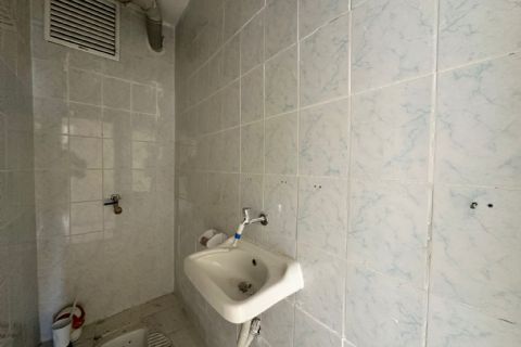 KARİZMA'DAN MERKEZ MAH DE SİTE İÇİ ARA KAT GENİŞ 3+1