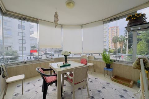 KARİZMA'DAN MERKEZ MH  CAM BALKONLU TEMİZ 3+1 DAİRE