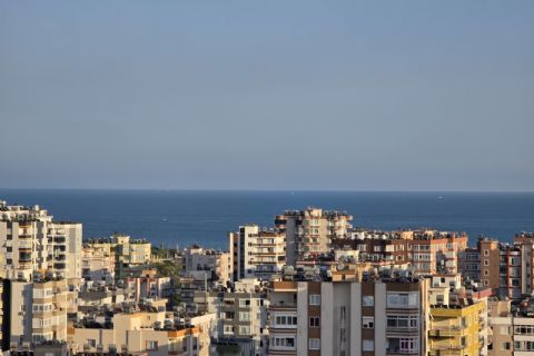 KARİZMA'DAN MERKEZ MH DE DENİZ MANZARALI YAPILI EKSTRALI 4+1