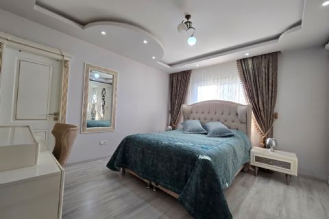 KARİZMA'DAN MERKEZ MH DE DENİZ MANZARALI YAPILI EKSTRALI 4+1
