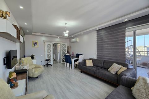 KARİZMA'DAN MERKEZ MH DE DENİZ MANZARALI YAPILI EKSTRALI 4+1