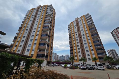 KARİZMA'DAN MERKEZ MH DE GÜVENLİKLİ HAVUZLU TEMİZ 3+1