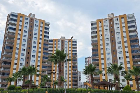 KARİZMA'DAN MERKEZ MH DE GÜVENLİKLİ HAVUZLU TEMİZ 3+1