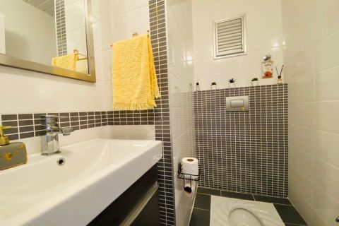 KARİZMA'DAN MERKEZ MH DE GÜVENLİKLİ HAVUZLU TEMİZ 3+1