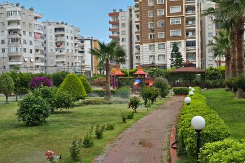 KARİZMA'DAN MERKEZ MH DE GÜVENLİKLİ HAVUZLU TEMİZ 3+1