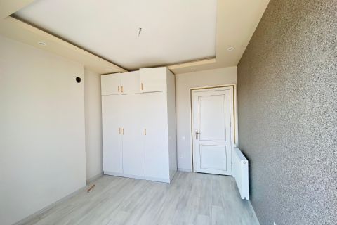 KARİZMA'DAN MERKEZ MH DE HAVUZLU GENİŞ 4+1 DAİRE