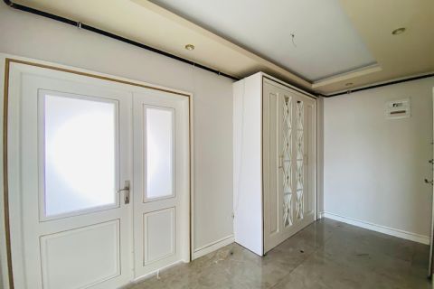 KARİZMA'DAN MERKEZ MH DE HAVUZLU GENİŞ 4+1 DAİRE