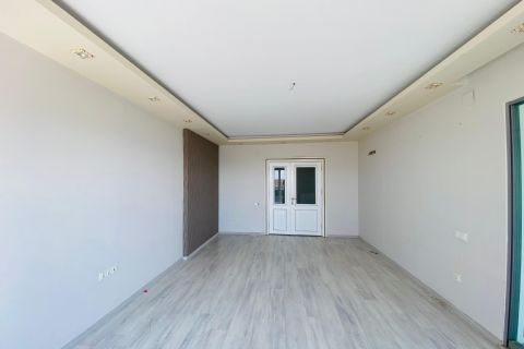 KARİZMA'DAN MERKEZ MH DE HAVUZLU GENİŞ 4+1 DAİRE