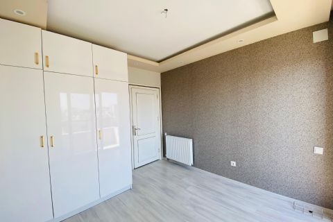 KARİZMA'DAN MERKEZ MH DE HAVUZLU GENİŞ 4+1 DAİRE