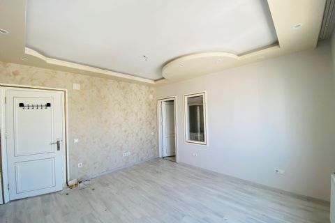 KARİZMA'DAN MERKEZ MH DE HAVUZLU GENİŞ 4+1 DAİRE
