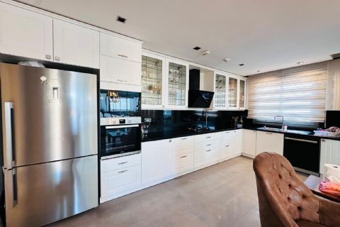 KARİZMA'DAN MERKEZDE HAVUZLU LÜKS 5+1 DAİRE
