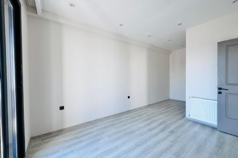 KARİZMA'DAN MERKEZİ KONUM HAVUZLU TEK BLOK 2+1