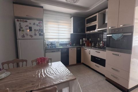 KARİZMA'DAN MERKEZİ KONUMDA CEPHELERİ AÇIK BAĞIMSIZ MUTFAKLI GENİŞ 3+1