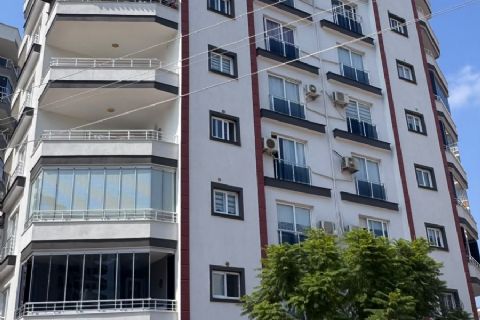 KARİZMA'DAN MERKEZİ KONUMDA CEPHELERİ AÇIK BAĞIMSIZ MUTFAKLI GENİŞ 3+1