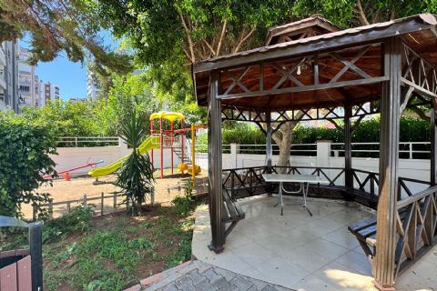 KARİZMA'DAN Merkezi Konumda, Havuzlu ve Teraslı 3+1