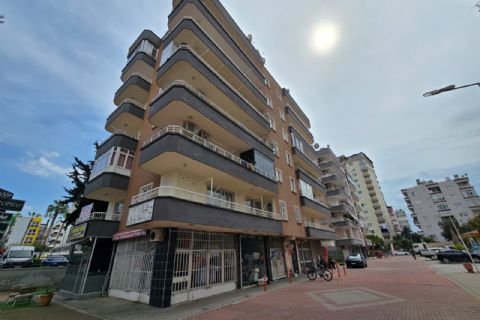 KARİZMA'DAN MERKEZİ KONUMDA SAHİLE YÜRÜME MESAFESİ GENİŞ 3+1