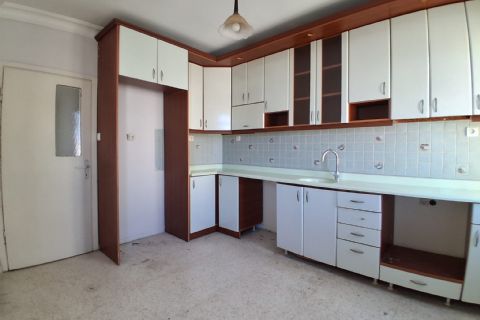 KARİZMA'DAN MERKEZİ KONUMDA SİTE İÇERİSİNDE GENİŞ 3+1 DAİRE