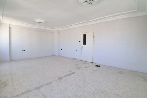 KARİZMA'DAN MERKEZİ KONUMDA SİTE İÇERİSİNDE GENİŞ 3+1 DAİRE