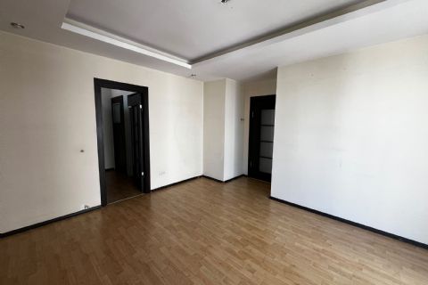 KARİZMA'DAN MERKEZİ LOKASYONDA GENİŞ 3+1 DAİRE